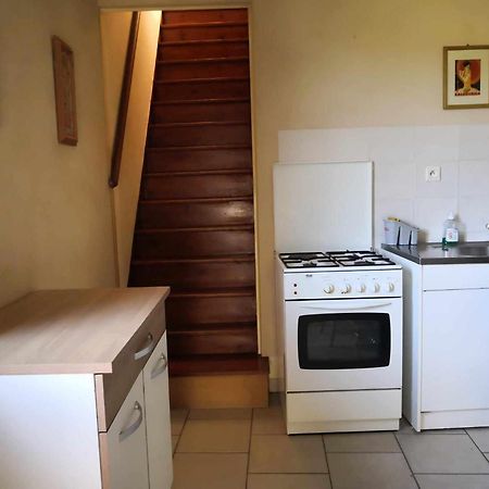 Petit Gite Ou Chambre D'Hotes 2/4 Personnes Buffieres Екстериор снимка